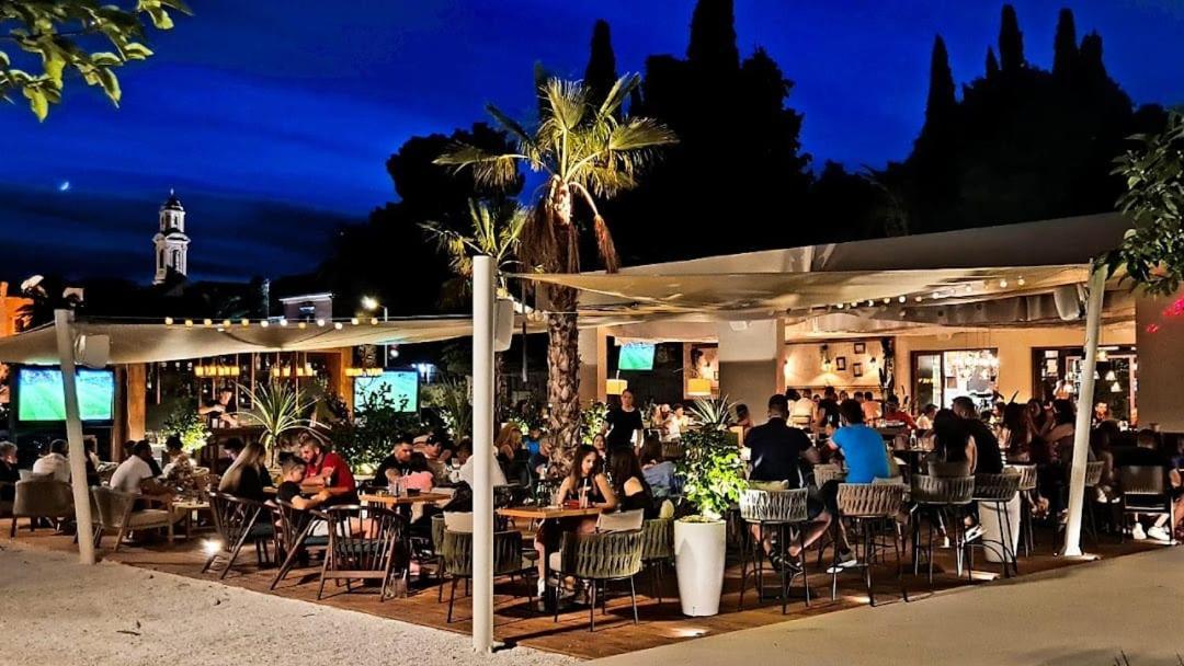 Apartman K&S Kaštela Esterno foto