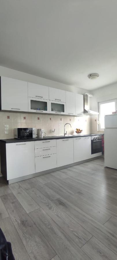 Apartman K&S Kaštela Esterno foto